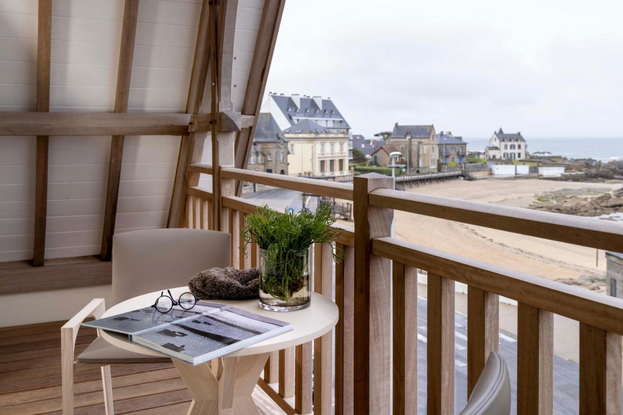 Hotel Les Vikings เลอครัวซิก ภายนอก รูปภาพ