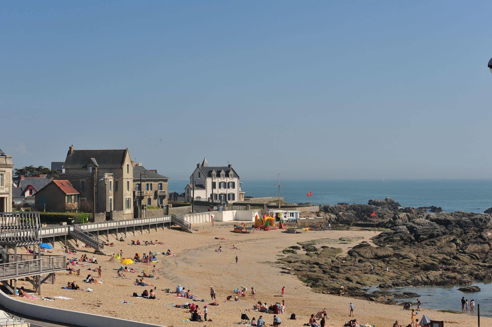 Hotel Les Vikings เลอครัวซิก ภายนอก รูปภาพ